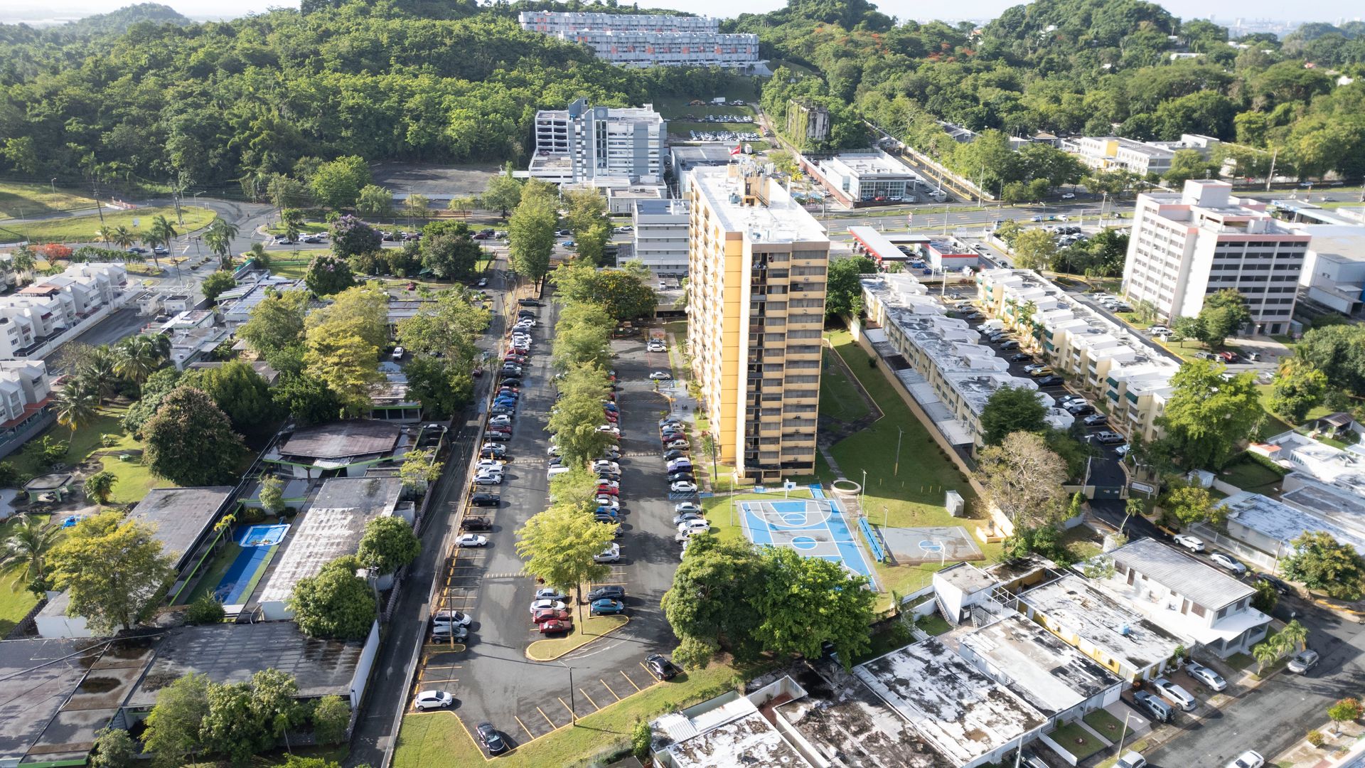Jardines de Caparra Apartments