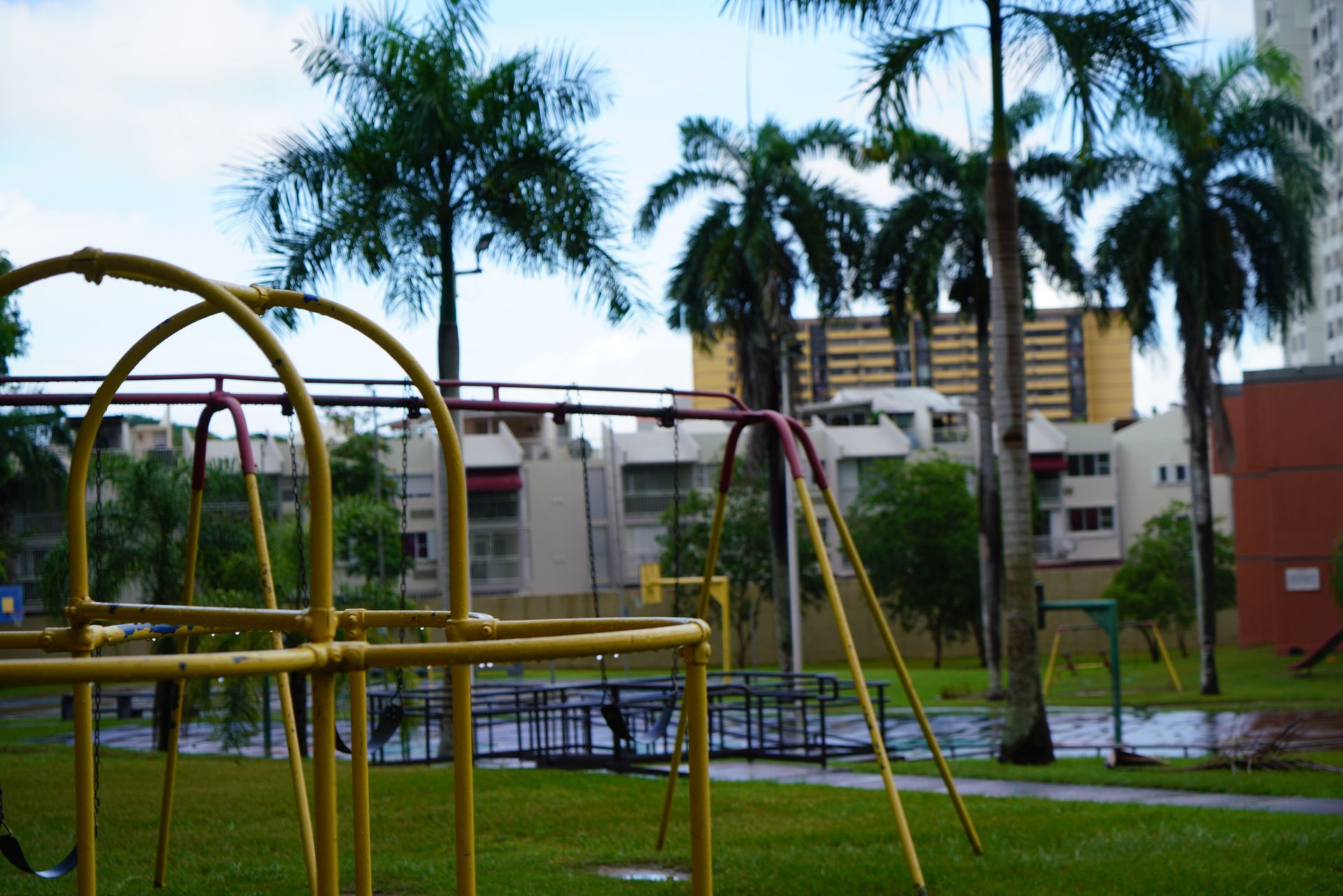 Valle del Sol Apartments